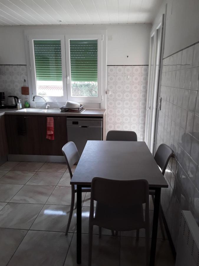 Chez Jo, Bages 66, Appartement 2 Chambres Avec Terrasse Luaran gambar
