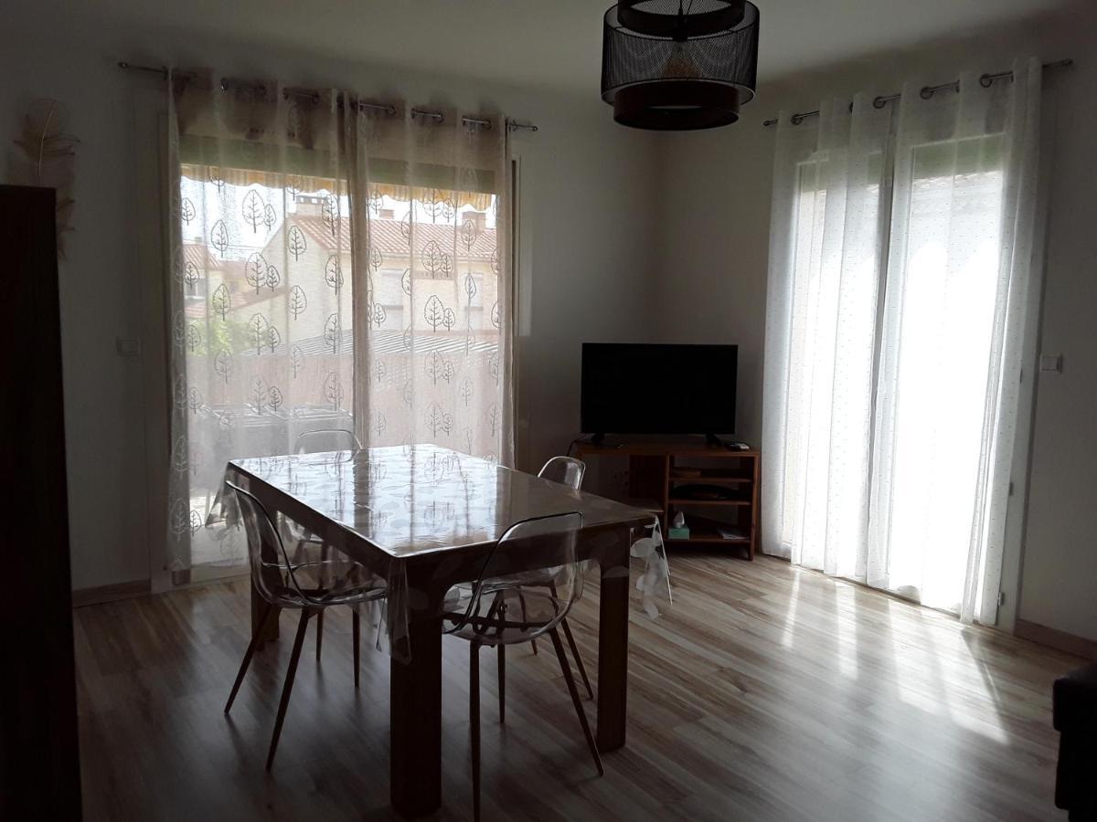 Chez Jo, Bages 66, Appartement 2 Chambres Avec Terrasse Luaran gambar